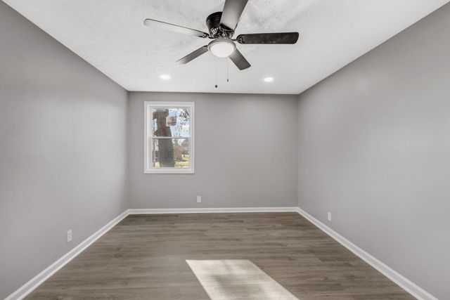 620 Thrush Pl, Murfreesboro, TN 37130