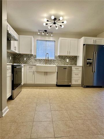 7413 Penland Drive, Riverdale, GA 30296