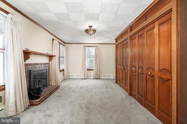 16 STATION RD, Cranbury, NJ 08512