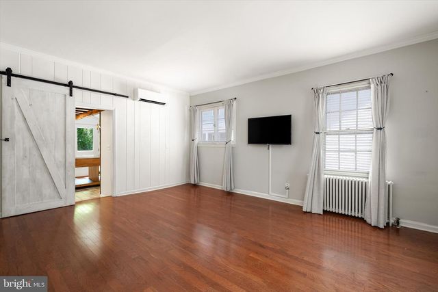 16 STATION RD, Cranbury, NJ 08512