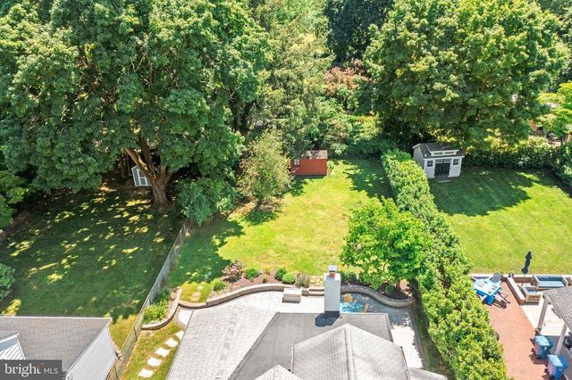 16 STATION RD, Cranbury, NJ 08512