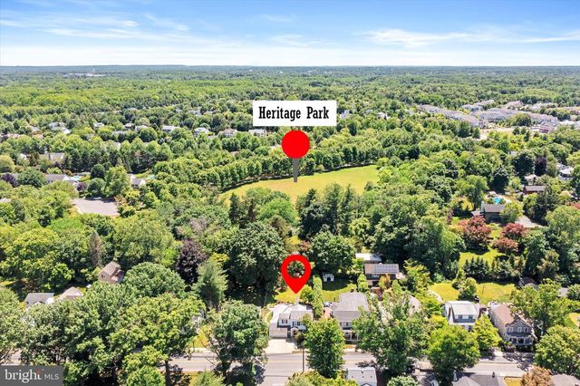 16 STATION RD, Cranbury, NJ 08512