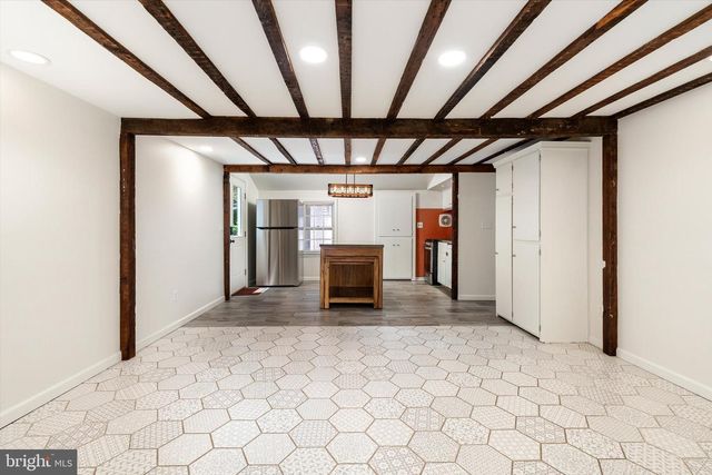 16 STATION RD, Cranbury, NJ 08512