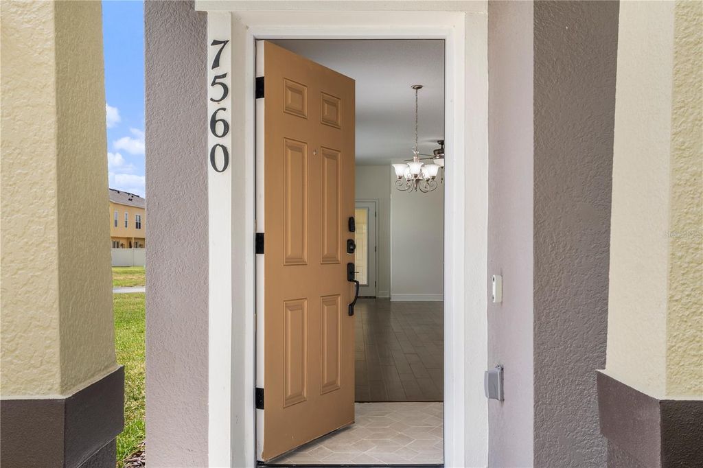 Image 3 of property listing at 7560 BENTONSHIRE AVENUE, Windermere, FL 34786