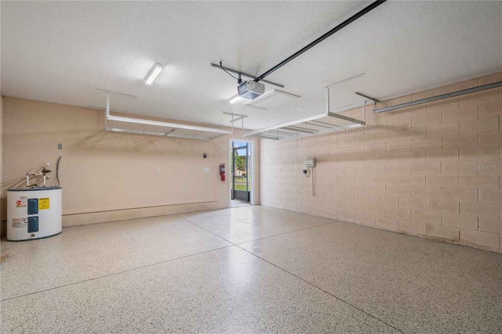 Image 35 of property listing at 7560 BENTONSHIRE AVENUE, Windermere, FL 34786