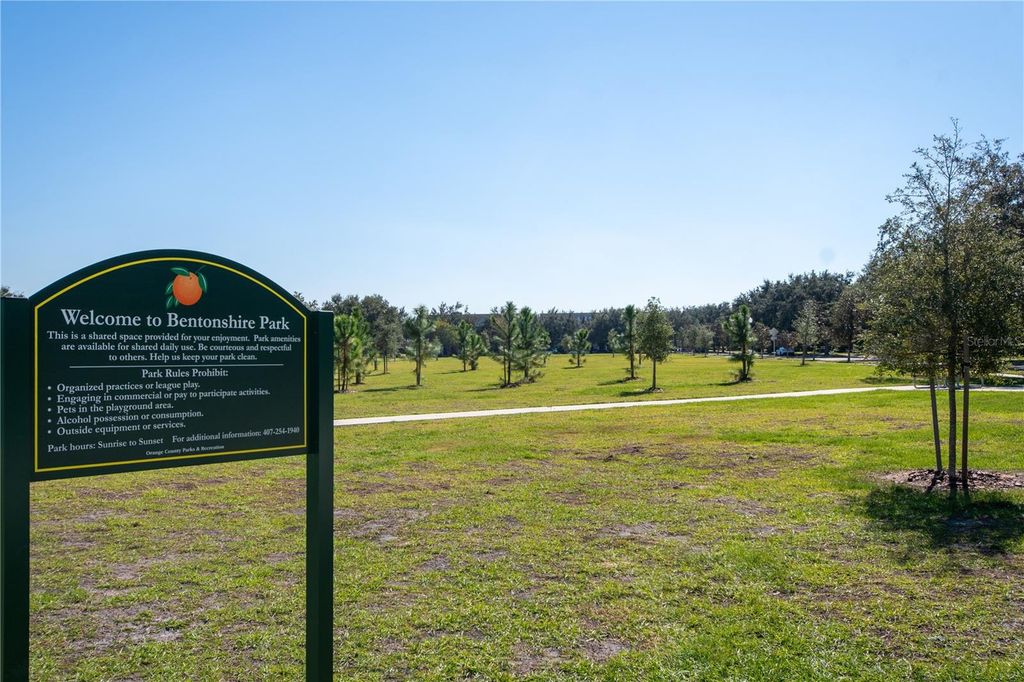Image 40 of property listing at 7560 BENTONSHIRE AVENUE, Windermere, FL 34786