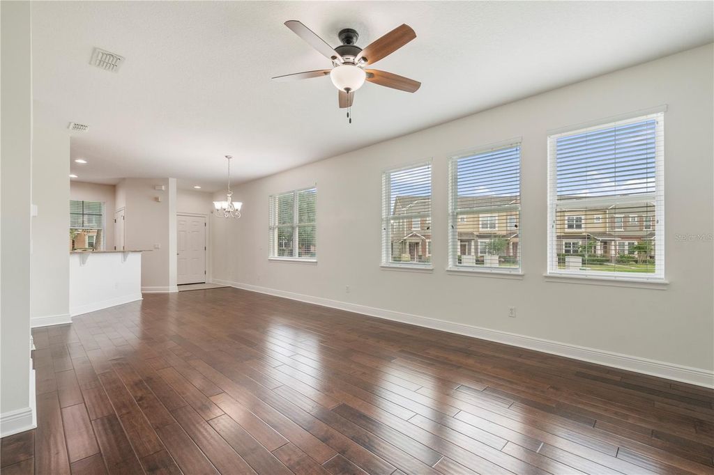 Image 10 of property listing at 7560 BENTONSHIRE AVENUE, Windermere, FL 34786