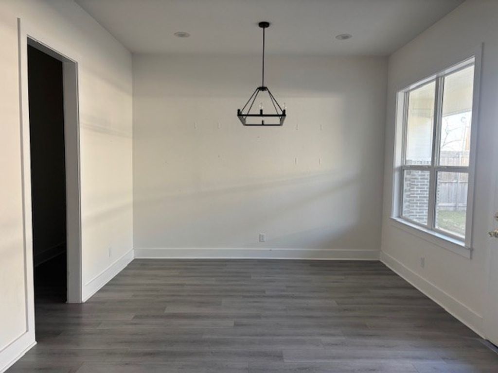 Image 4 of property listing at 2074 Augusta Dr, San Angelo, TX 76904