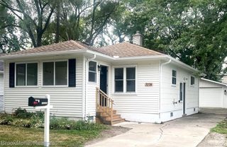 7074 Orchard Avenue, Warren, MI 48091