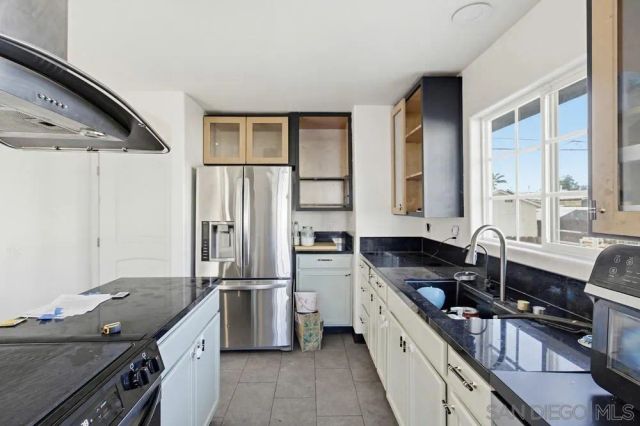 1859-1861 Irving Ave, San Diego, CA 92113