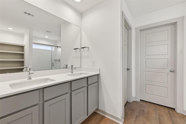 827 Silver Kettle Drive, Rosharon, TX 77583