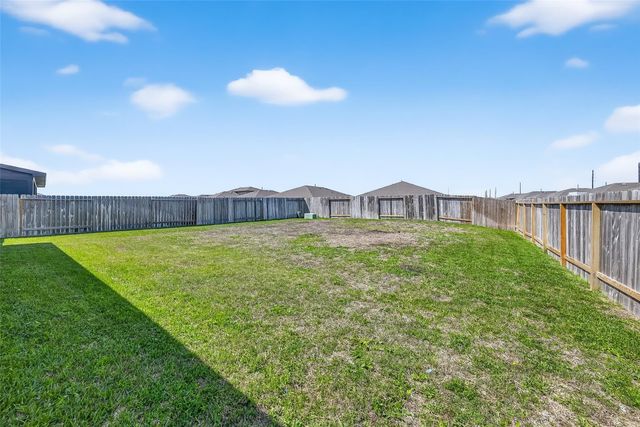 827 Silver Kettle Drive, Rosharon, TX 77583
