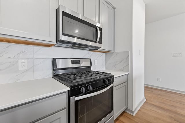 827 Silver Kettle Drive, Rosharon, TX 77583