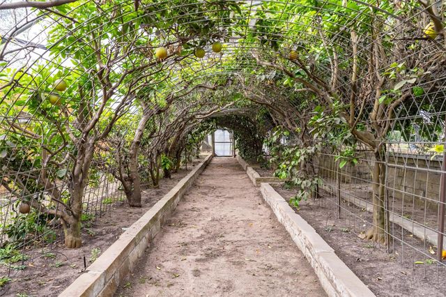 10602 Ward Road, Tomball, TX 77375