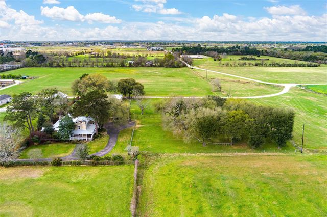 10602 Ward Road, Tomball, TX 77375