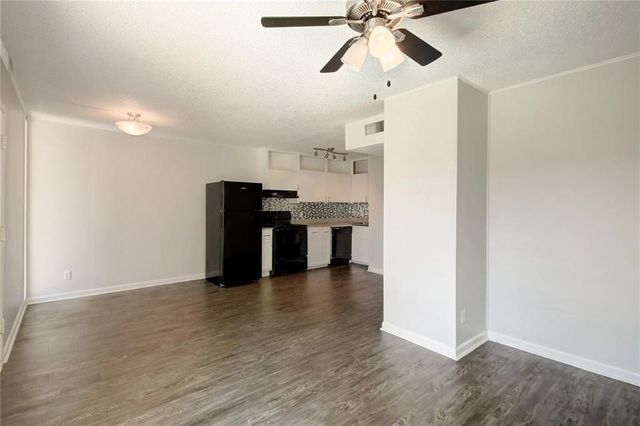 2900 Cole ST 310, Austin, TX 78705