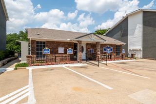 1900 Estrada Parkway, Irving, TX 75061