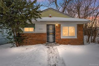 4004 Minnesota, Detroit, MI 48212