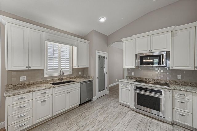 13231 PALMILLA CIRCLE, Dade City, FL 33525