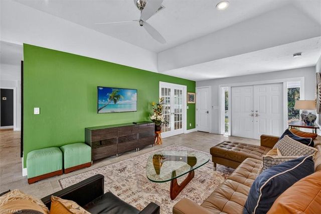 3331 3rd AVE NW, Naples, FL 34120