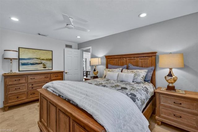 3331 3rd AVE NW, Naples, FL 34120