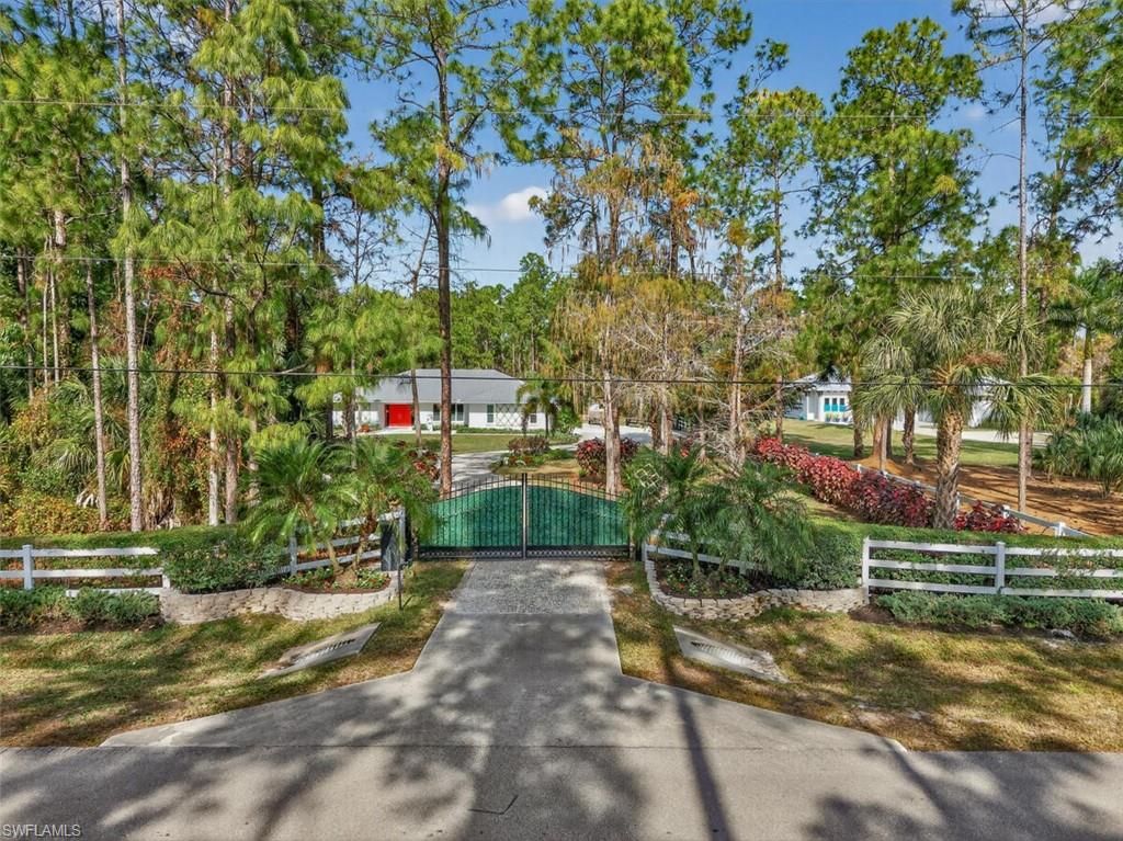 3331 3rd AVE NW, Naples, FL 34120