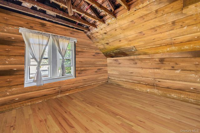 173 E Seaman Avenue, Freeport, NY 11520