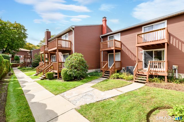 58 Patricia Road J, Bridgeport, CT 06606