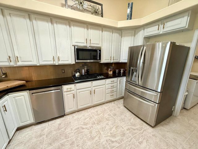 1305 SW Bent Pine Cove, Port St. Lucie, FL 34986