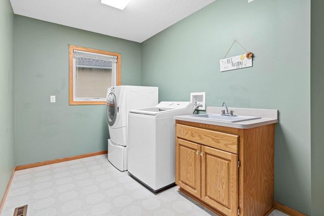 12270 194th Avenue NW, Elk River, MN 55330