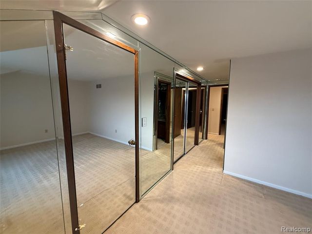 6302 Laurentian Court, Flint, MI 48532