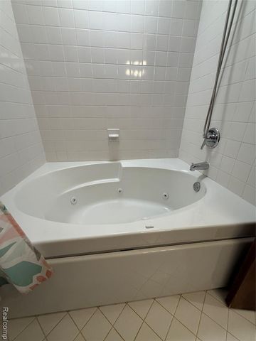 6302 Laurentian Court, Flint, MI 48532