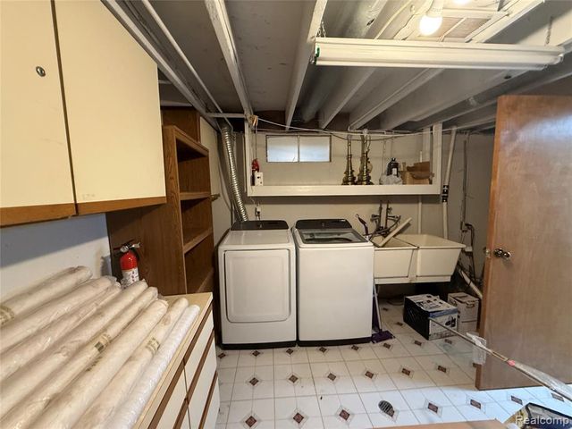 6302 Laurentian Court, Flint, MI 48532