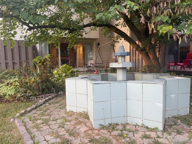 6302 Laurentian Court, Flint, MI 48532