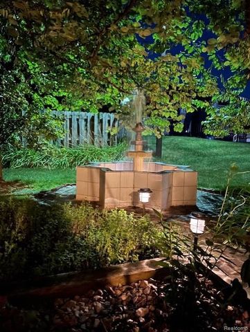 6302 Laurentian Court, Flint, MI 48532