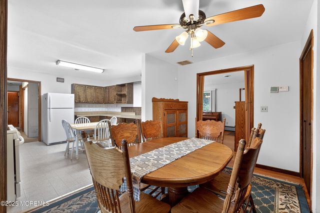 21 Pine Street, Old Bridge, NJ 08857