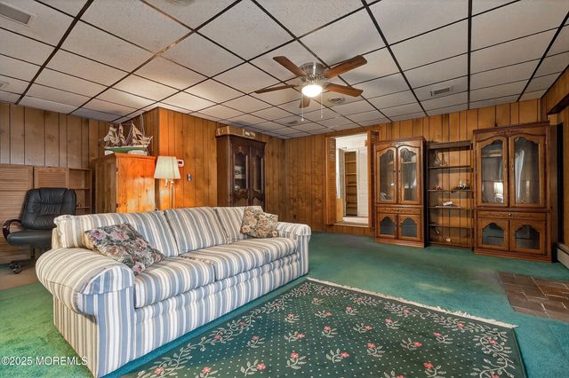 21 Pine Street, Old Bridge, NJ 08857