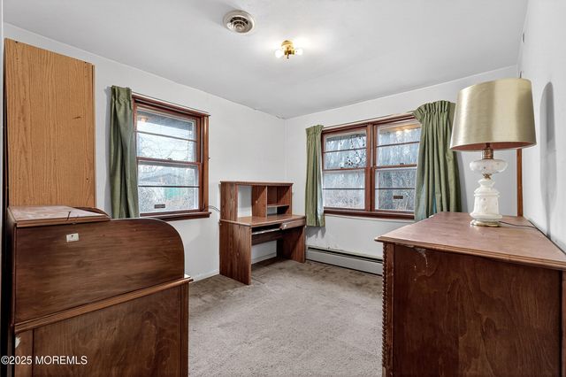 21 Pine Street, Old Bridge, NJ 08857