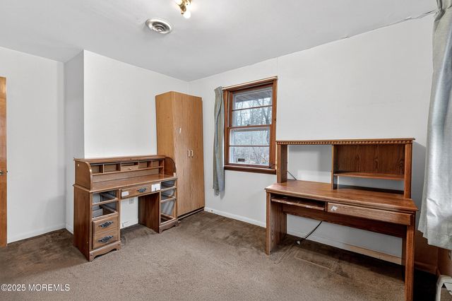 21 Pine Street, Old Bridge, NJ 08857