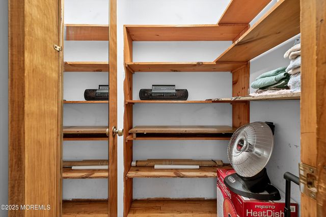 21 Pine Street, Old Bridge, NJ 08857