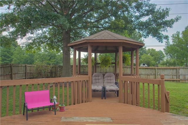 601 Woodson Lane, Greenwood, MO 64034