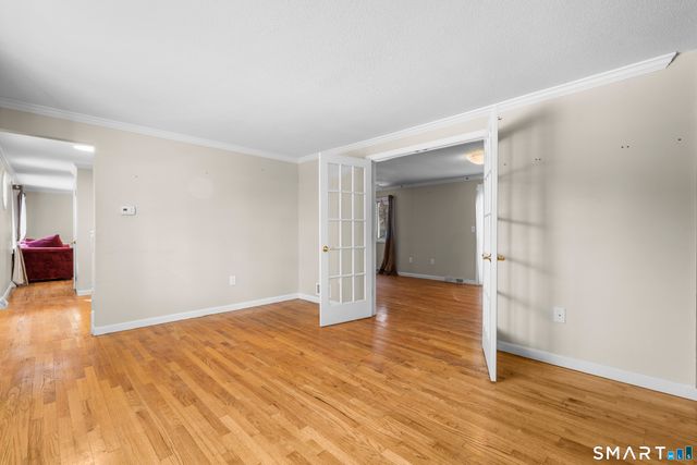 52 Laura Road, Hamden, CT 06514