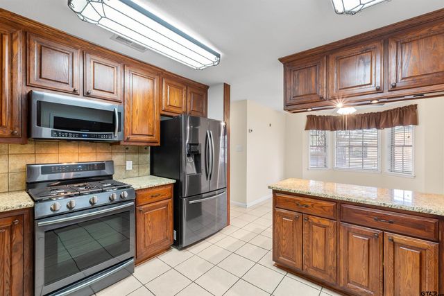 1420 N Pacific, Mineola, TX 75773