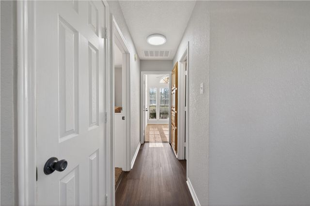 420 Robert Drive, Springtown, TX 76082