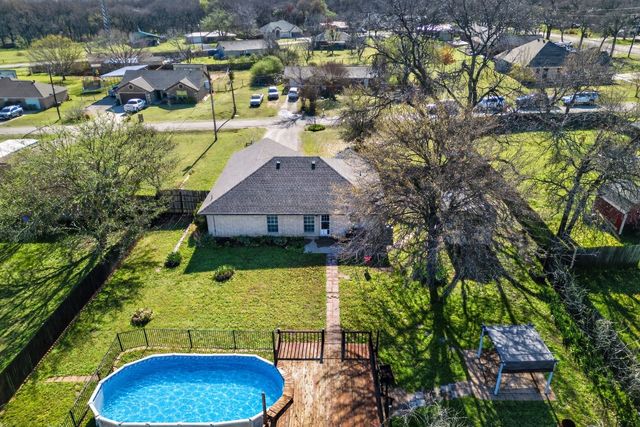 420 Robert Drive, Springtown, TX 76082