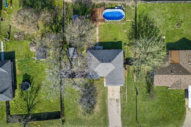 420 Robert Drive, Springtown, TX 76082