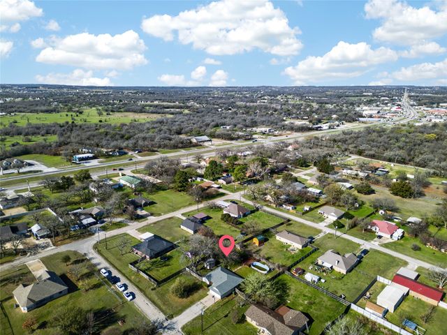 420 Robert Drive, Springtown, TX 76082