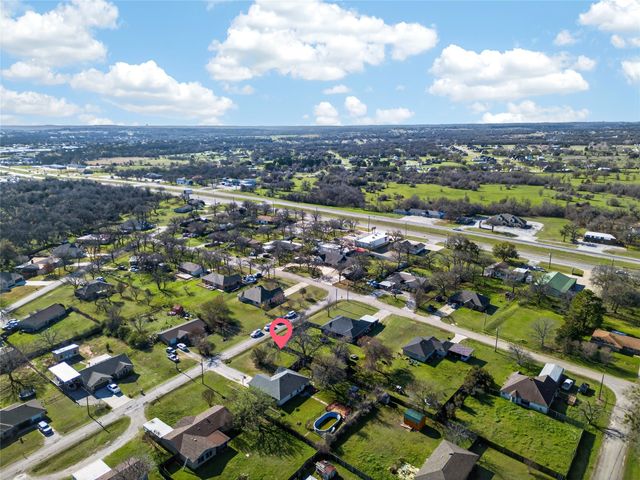 420 Robert Drive, Springtown, TX 76082