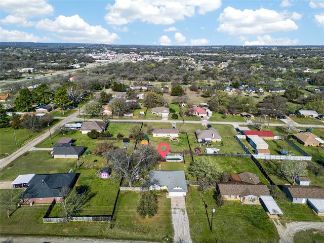 420 Robert Drive, Springtown, TX 76082