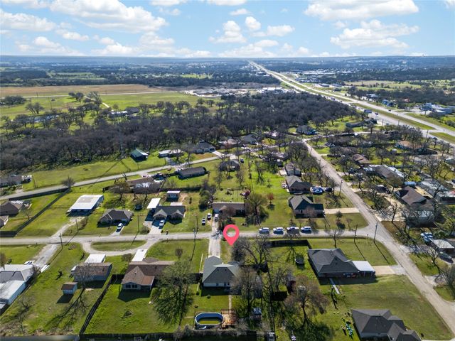 420 Robert Drive, Springtown, TX 76082